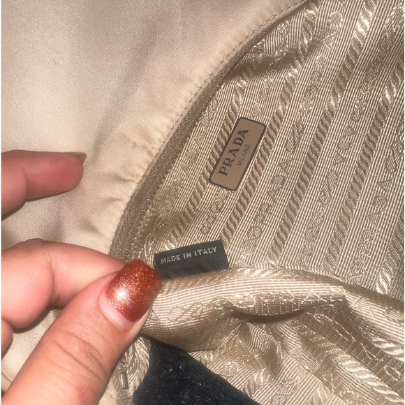 Prada Re-edition shoulder bag - Picture 6 of 17